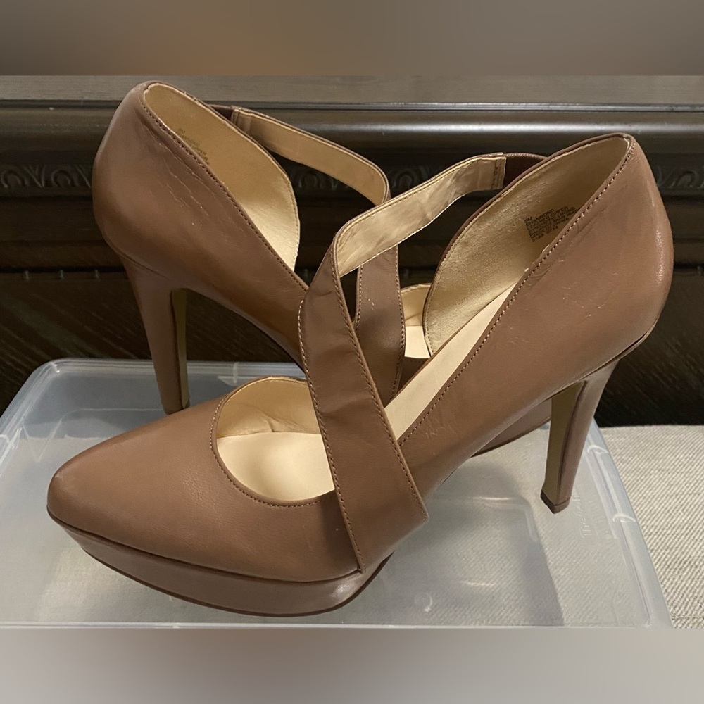 Nine West Tan 5 inch Pumps